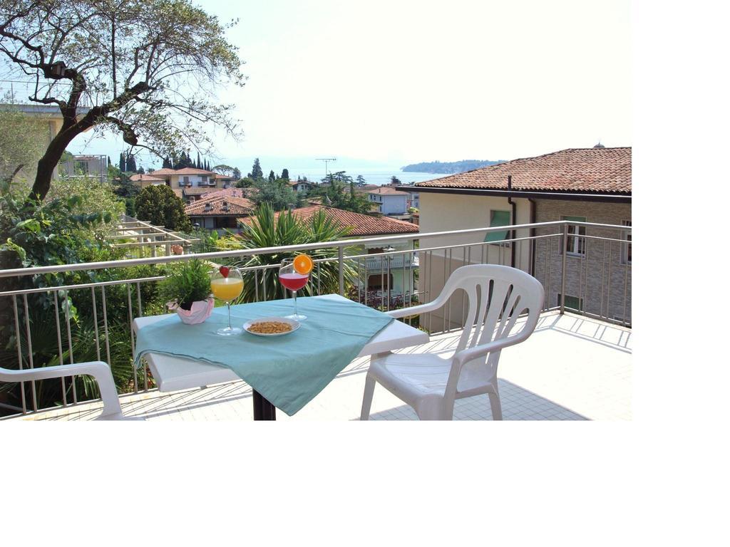 Ai Colli B&B Salò Rum bild