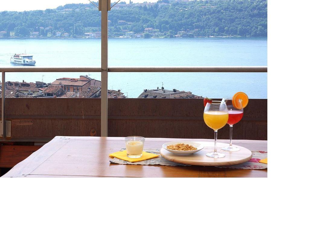 Ai Colli B&B Salò Rum bild