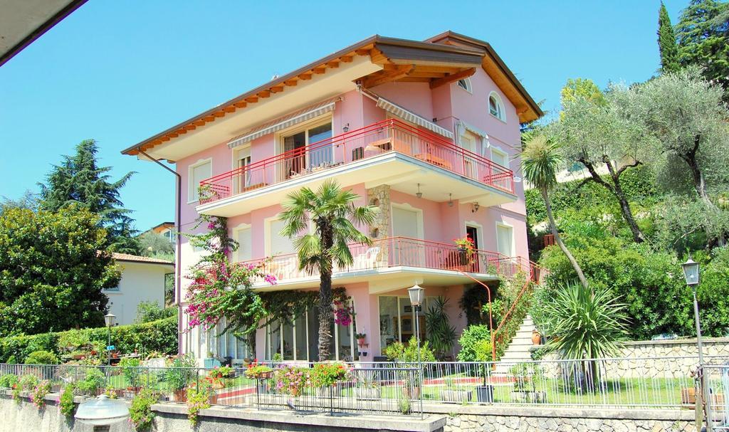 Ai Colli B&B Salò Rum bild